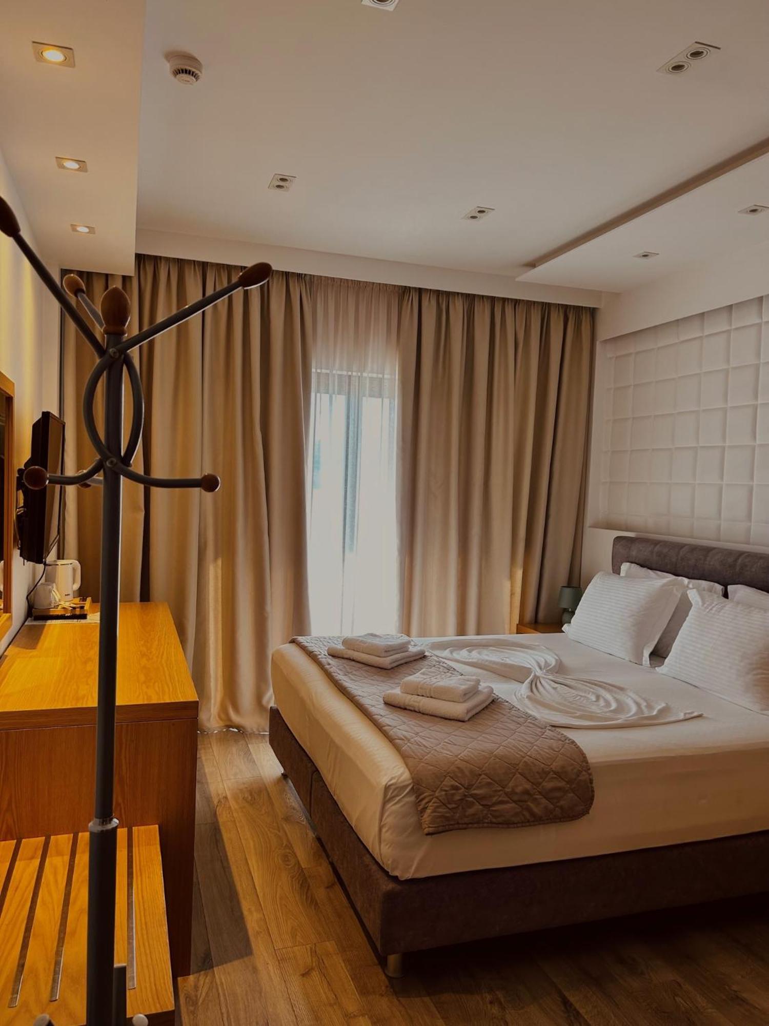 Hotel Sole Σαράντα Εξωτερικό φωτογραφία
